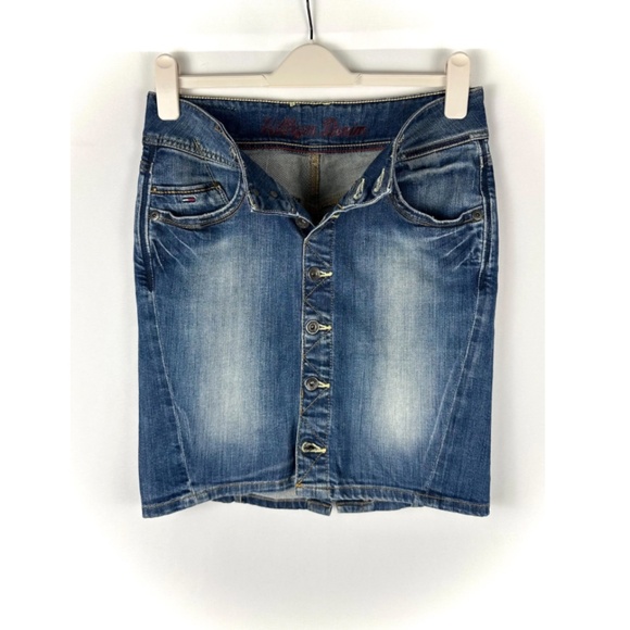 Vintage 1990’s 2000’s ‘Tommy Hilfiger Denim’ Mini Denim Pencil Skirt • Small - Picture 4 of 10